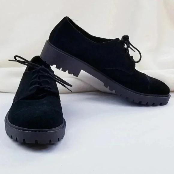 Lucky Brand 9.5M Ibira Suede Black Lace Up Women's - Picture 8 of 12